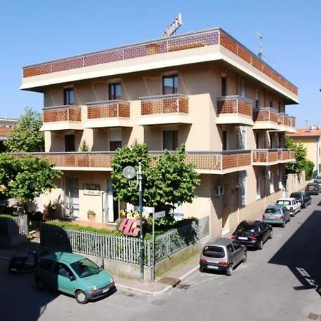 מרינה די מסה Hotel Giulia מראה חיצוני תמונה