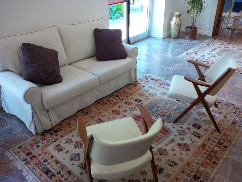 מרינה די מסה Hotel Giulia מראה חיצוני תמונה