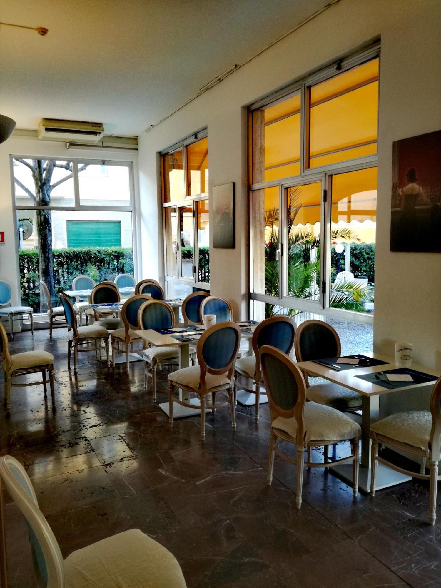 מרינה די מסה Hotel Giulia מראה חיצוני תמונה