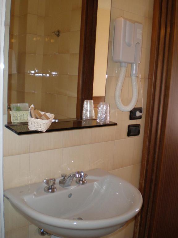 מרינה די מסה Hotel Giulia חדר תמונה